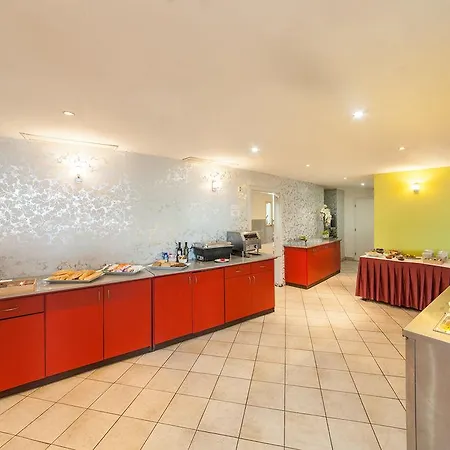 Ξενοδοχείο Vitkov 4*