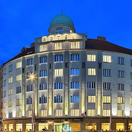 Ξενοδοχείο Vitkov 4*